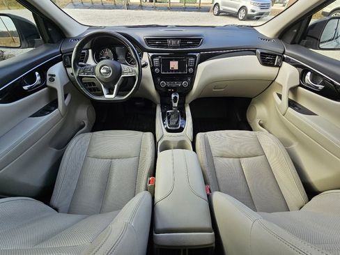 Used 2019 Nissan Rogue Sport SL w/ Premium Package image 34