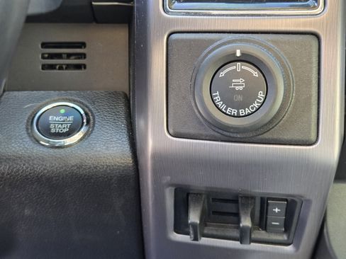 Used 2021 Ford Expedition Platinum image 6