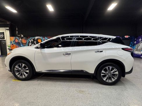Used 2016 Nissan Murano S AWD/4WD image 2