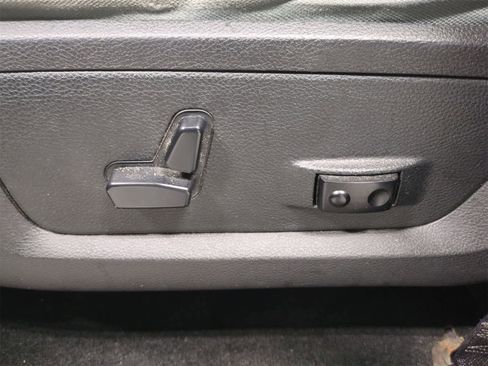 Used 2016 RAM 1500 Big Horn image 18