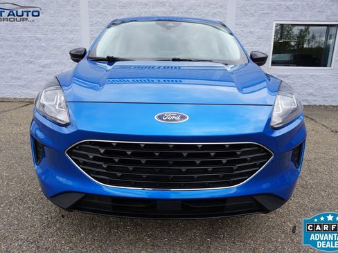 Used 2021 Ford Escape SE w/ SE Sport Appearance Package AWD/4WD image 2