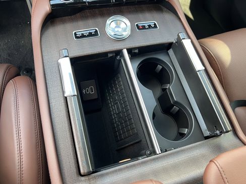 New 2025 Lincoln Navigator Reserve image 20