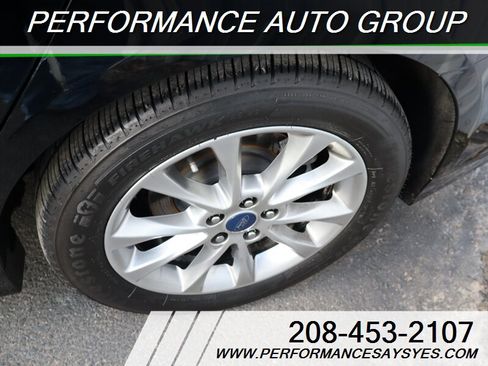 Used 2017 Ford Fusion SE image 15