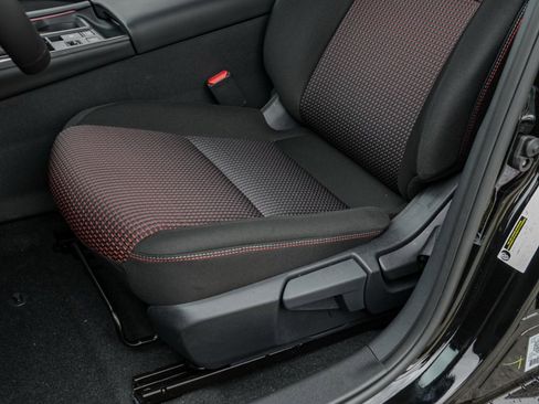 New 2026 Nissan Sentra SR image 17