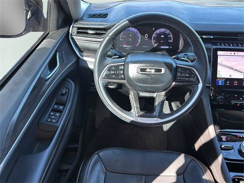 Used 2023 Jeep Grand Cherokee L Limited w/ Luxury Tech Group II image 20