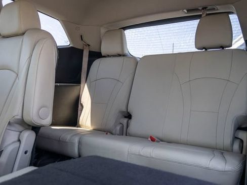 Used 2020 Buick Enclave Essence w/ Trailering Package, 5000 lbs. AWD/4WD image 10