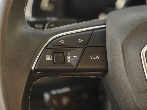 Used 2023 Audi Q8 Premium w/ Convenience Package image 18