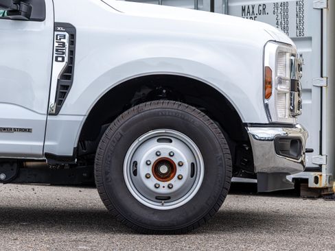New 2025 Ford F350 XL w/ XL Chrome Package AWD/4WD image 17