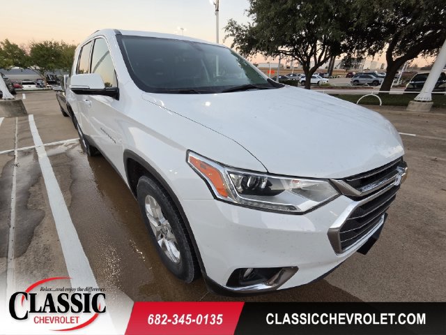 Used 2020 Chevrolet Traverse LT FWD image 1
