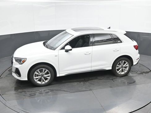 Used 2023 Audi Q3 2.0T Premium image 41