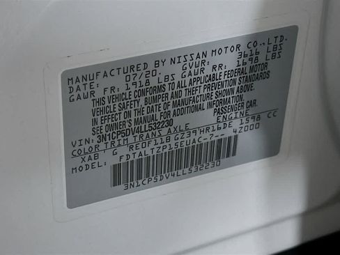 Used 2020 Nissan Kicks SR w/ Exterior Package FWD image 22