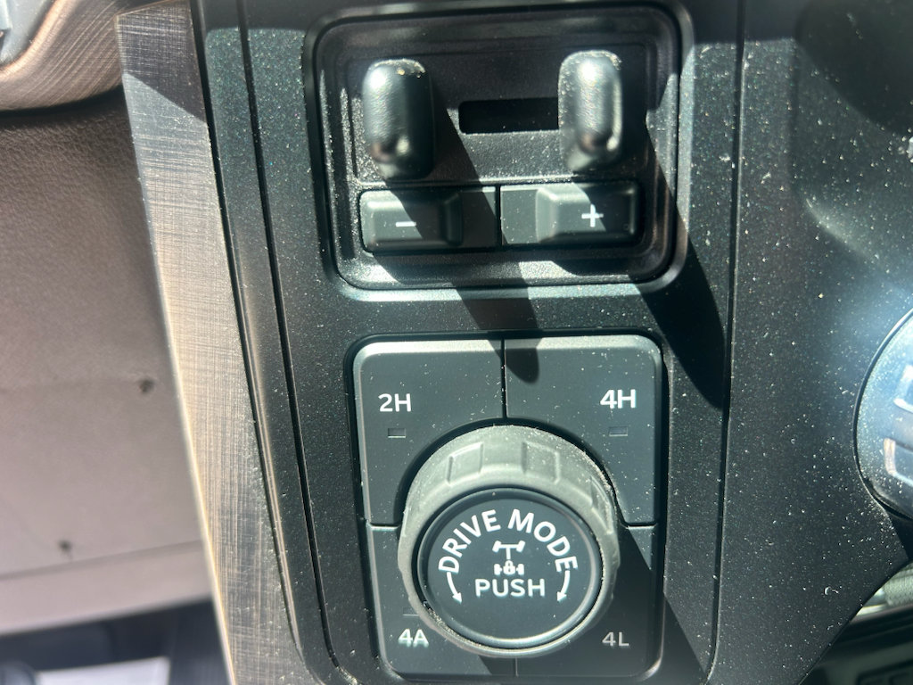 Used 2023 Ford F150 King Ranch w/ Equipment Group 601A High AWD/4WD image 18