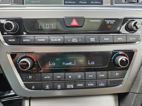 Used 2016 Hyundai Sonata Limited w/ Option Group 02 image 27