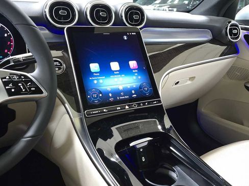 New 2026 Mercedes-Benz GLC 300 4MATIC image 32