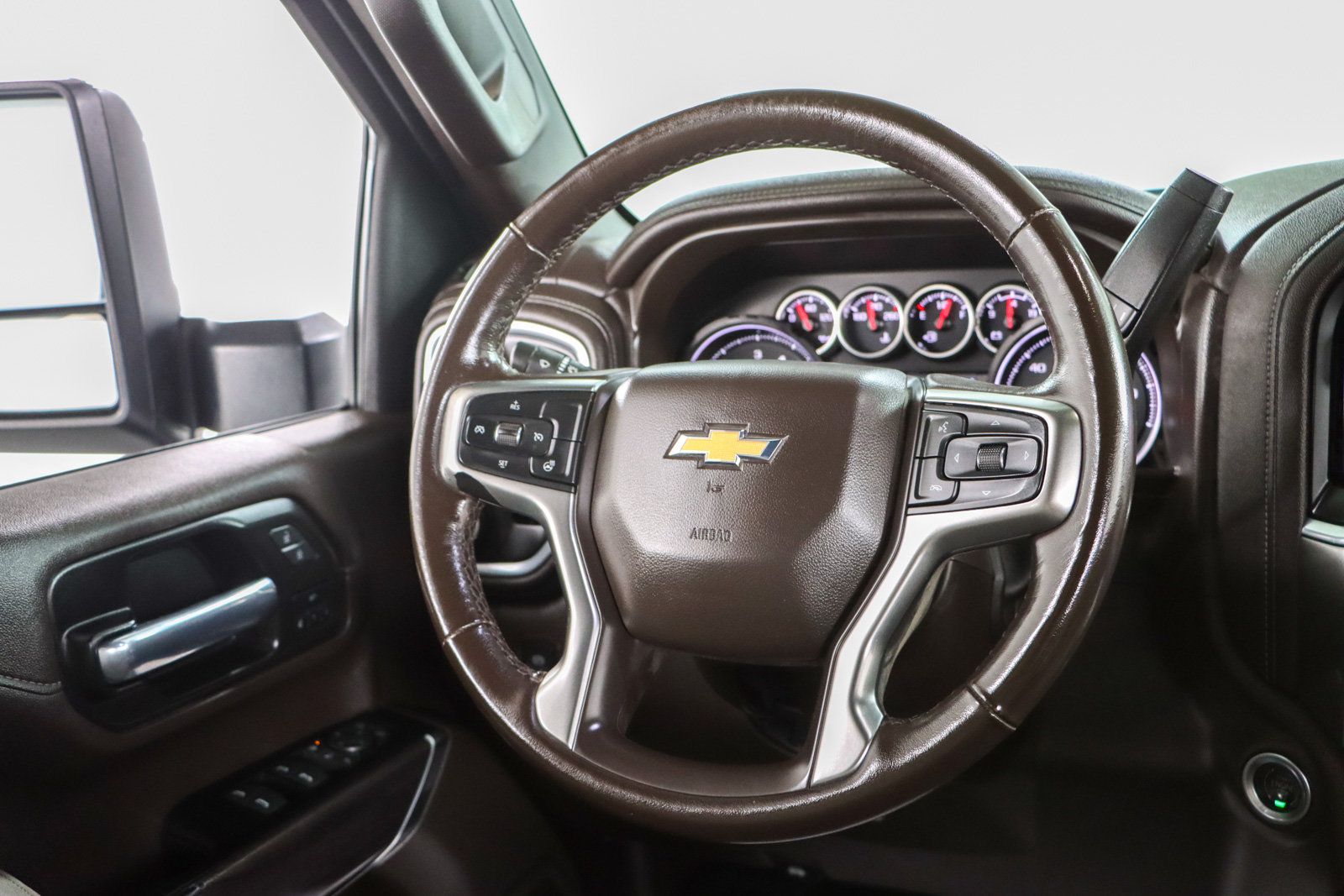 Used 2022 Chevrolet Silverado 2500 LTZ w/ Z71 Off-Road Package AWD/4WD image 12