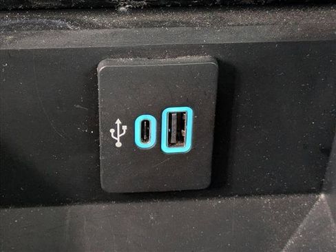 Used 2024 Ford F350 Limited image 16