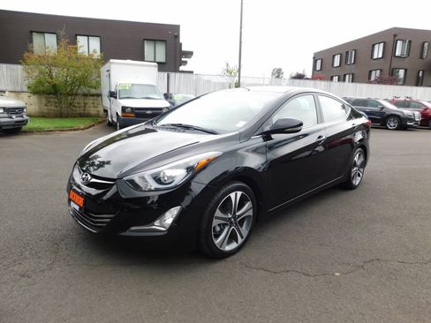 Used 2016 Hyundai Elantra Sport FWD image 4