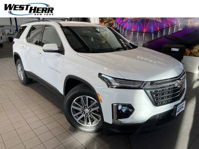Used 2023 Chevrolet Traverse LT
