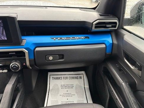 Used 2024 Toyota Tacoma TRD Sport RWD image 21