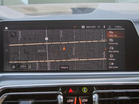 Used 2023 BMW X6 xDrive40i w/ M Sport Package image 33