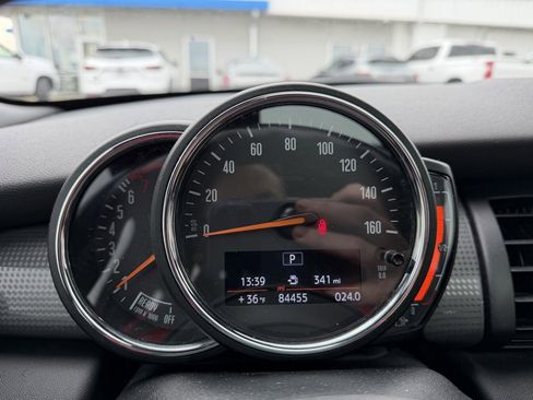 Used 2021 MINI Cooper 2-Door Hardtop image 20