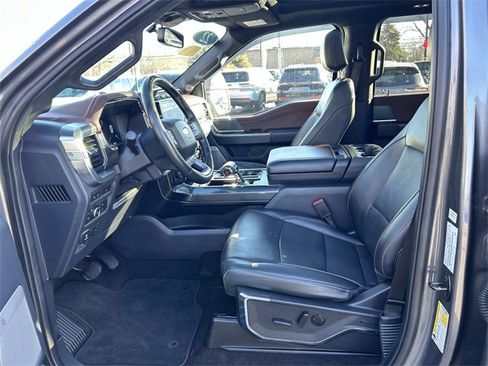 Used 2022 Ford F150 Lariat image 12