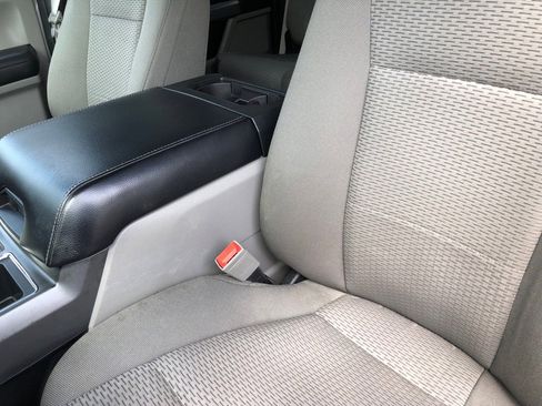 Used 2019 Ford F150 XLT w/ Equipment Group 302A Luxury AWD/4WD image 21