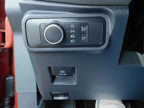 Used 2022 Ford Bronco Base w/ Sasquatch Package image 31