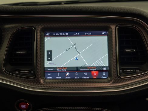 Used 2019 Dodge Challenger SRT Hellcat Redeye image 17