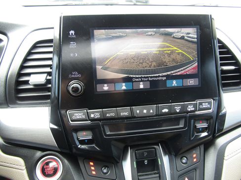 Used 2018 Honda Odyssey Touring image 29