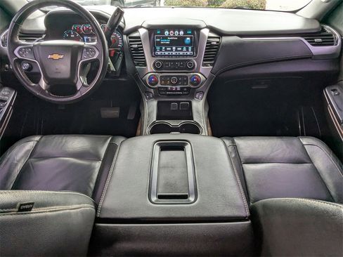 Used 2017 Chevrolet Tahoe LT image 17