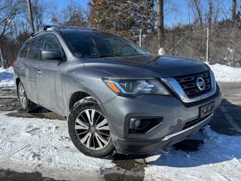 Used 2017 Nissan Pathfinder SV w/ Trailer Tow Package image 7