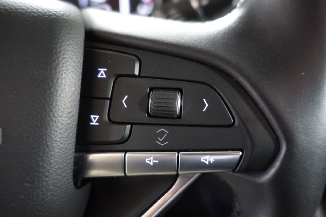 Used 2024 Cadillac XT6 Luxury w/ LPO, Floor Liner Package AWD/4WD image 14