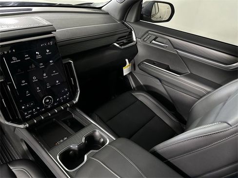 New 2025 GMC Acadia Elevation w/ Elevation Premium Package image 36