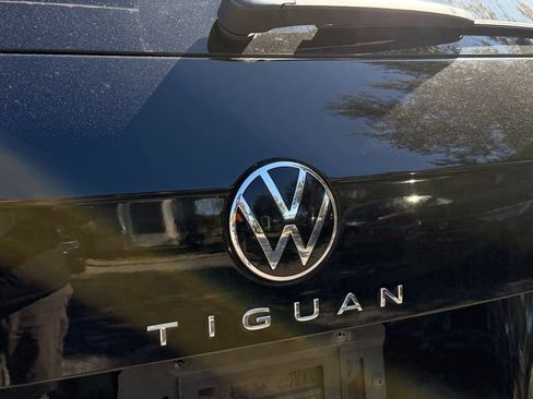 Used 2022 Volkswagen Tiguan SE R-Line image 13