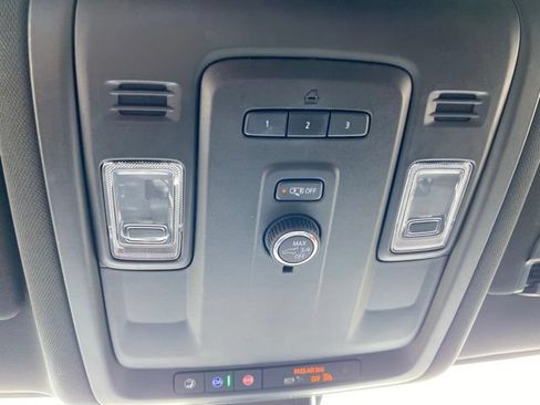 Used 2021 Chevrolet Tahoe LT AWD/4WD image 25