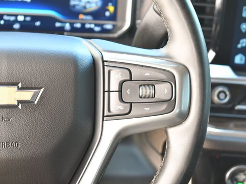 Used 2023 Chevrolet Silverado 1500 LT RWD image 19
