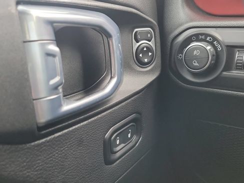 Used 2021 Jeep Gladiator Rubicon AWD/4WD image 18