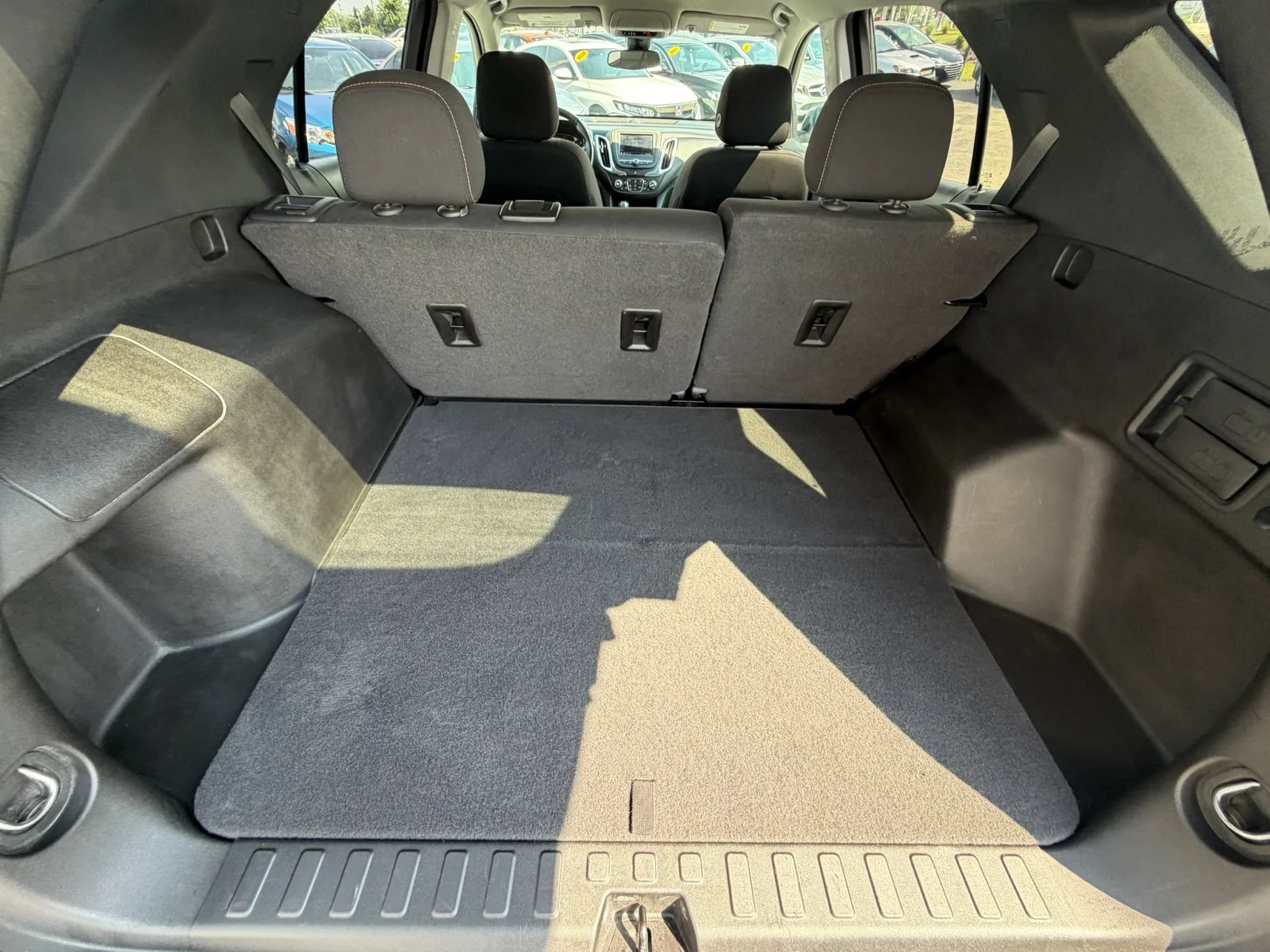 Used 2021 Chevrolet Equinox LT AWD/4WD image 37