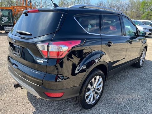 Used 2018 Ford Escape Titanium image 3