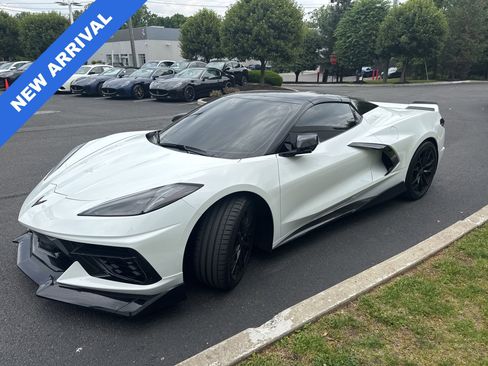 Used 2023 Chevrolet Corvette Stingray Preferred Conv w/ Z51 Performance Package RWD image 5