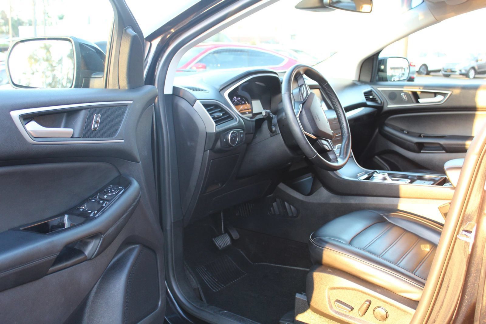 Used 2020 Ford Edge SEL AWD/4WD image 9
