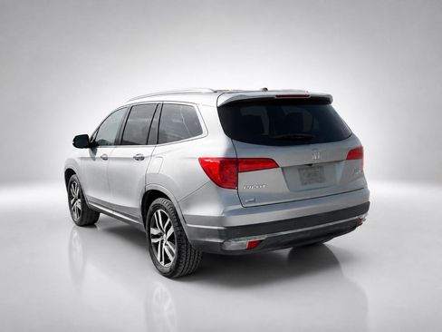 Used 2016 Honda Pilot Elite image 3