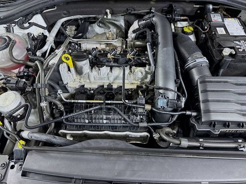 Used 2019 Volkswagen Jetta SE FWD image 32