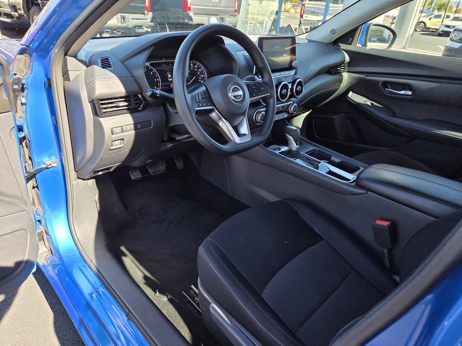 Used 2025 Nissan Sentra SV FWD image 11