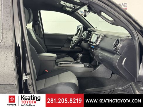 Certified 2023 Toyota Tacoma TRD Off-Road image 22