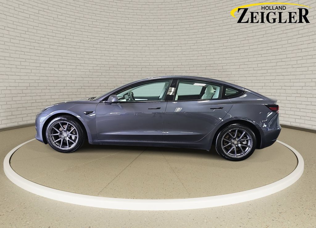 Used 2023 Tesla Model 3 Standard Range RWD image 8