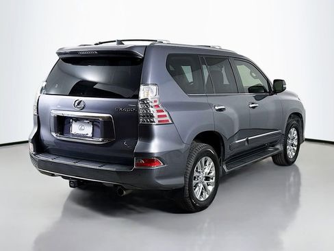 Used 2017 Lexus GX 460 Premium w/ Premium Package image 5