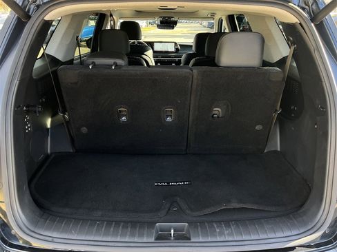 Used 2024 Hyundai Palisade Limited image 24