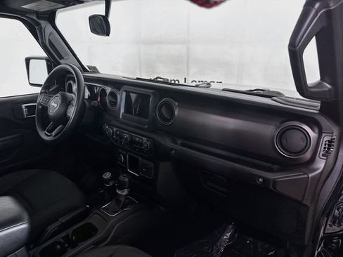 Used 2023 Jeep Gladiator Sport AWD/4WD image 26